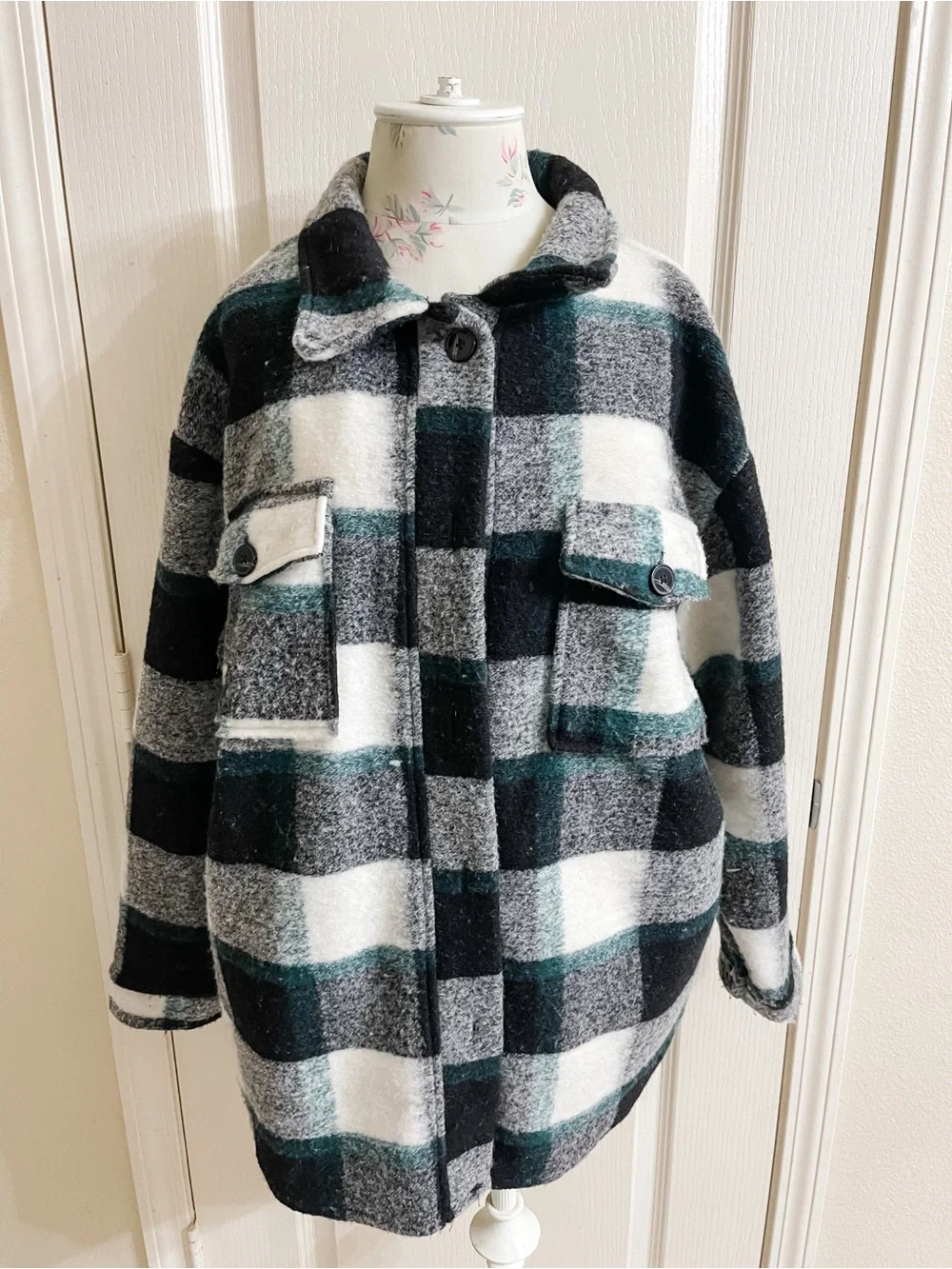 Buckle Plaid Wool-Blend Shacket in Black, White & Dark Green